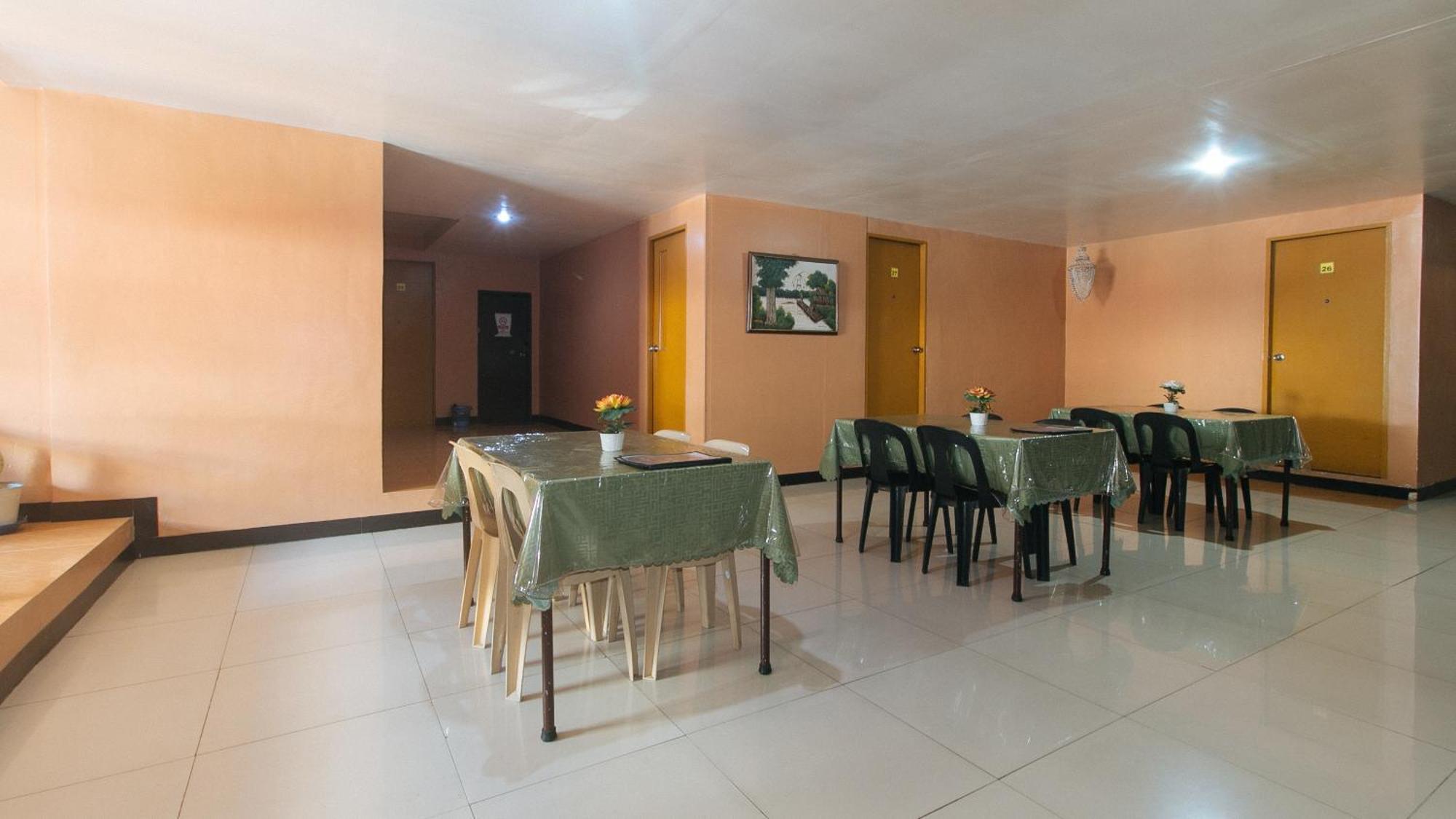 Elegance Guesthouse Pasay Buitenkant foto