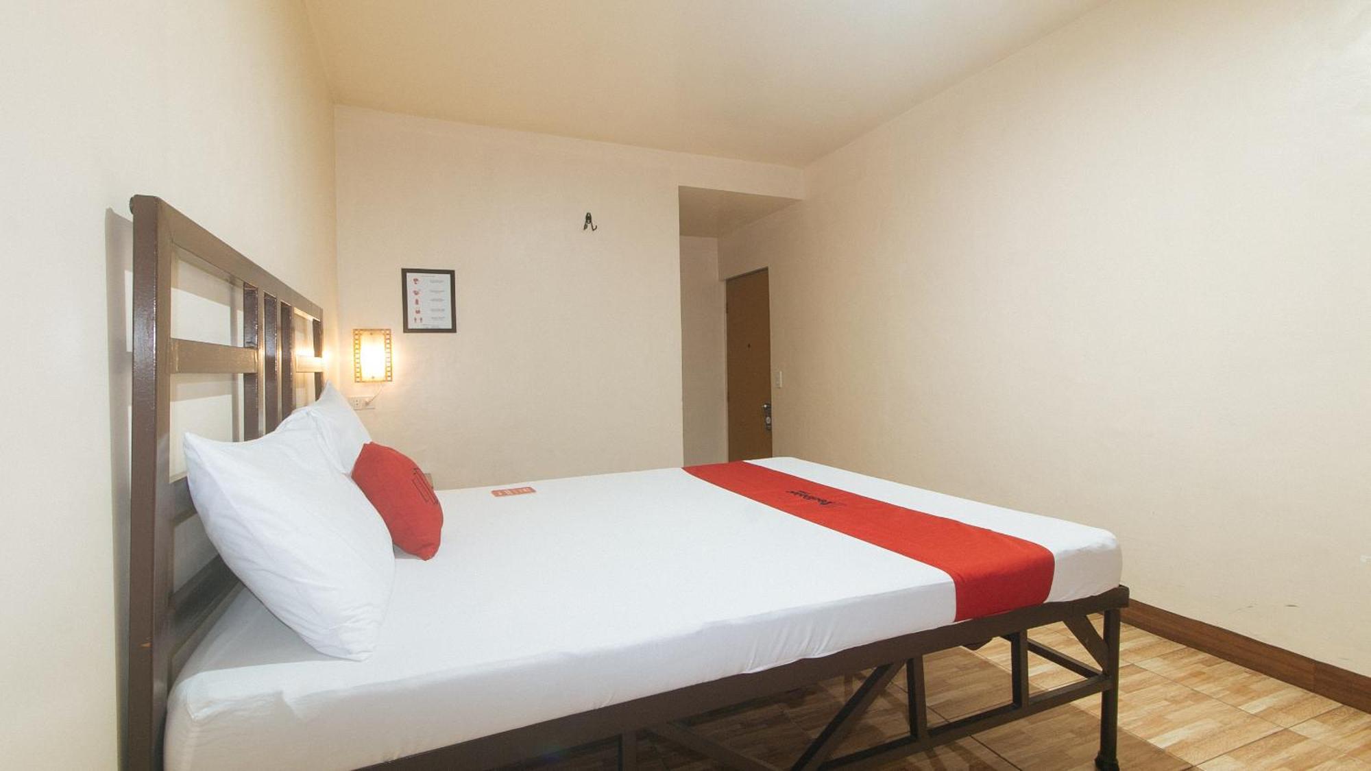 Elegance Guesthouse Pasay Buitenkant foto