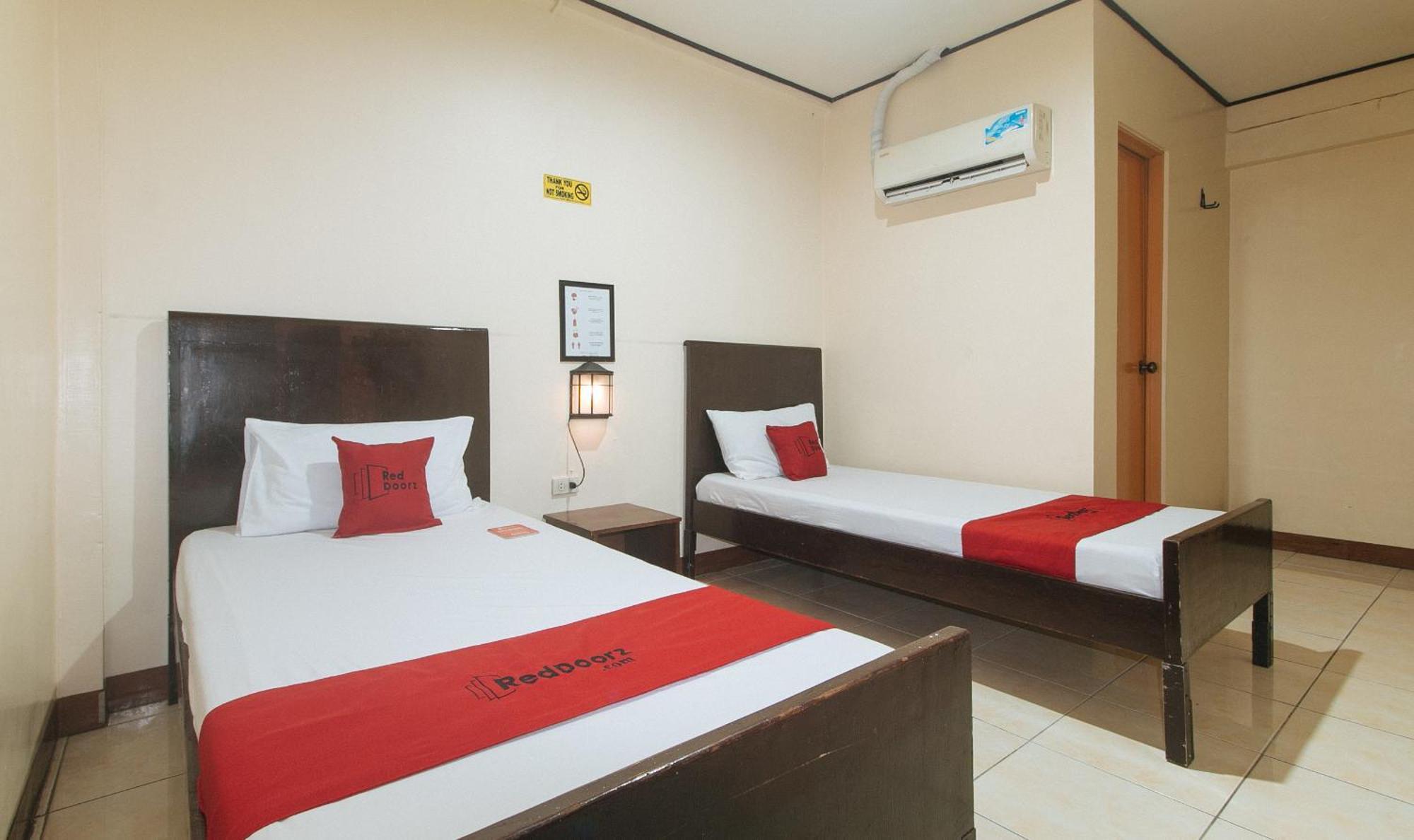 Elegance Guesthouse Pasay Buitenkant foto