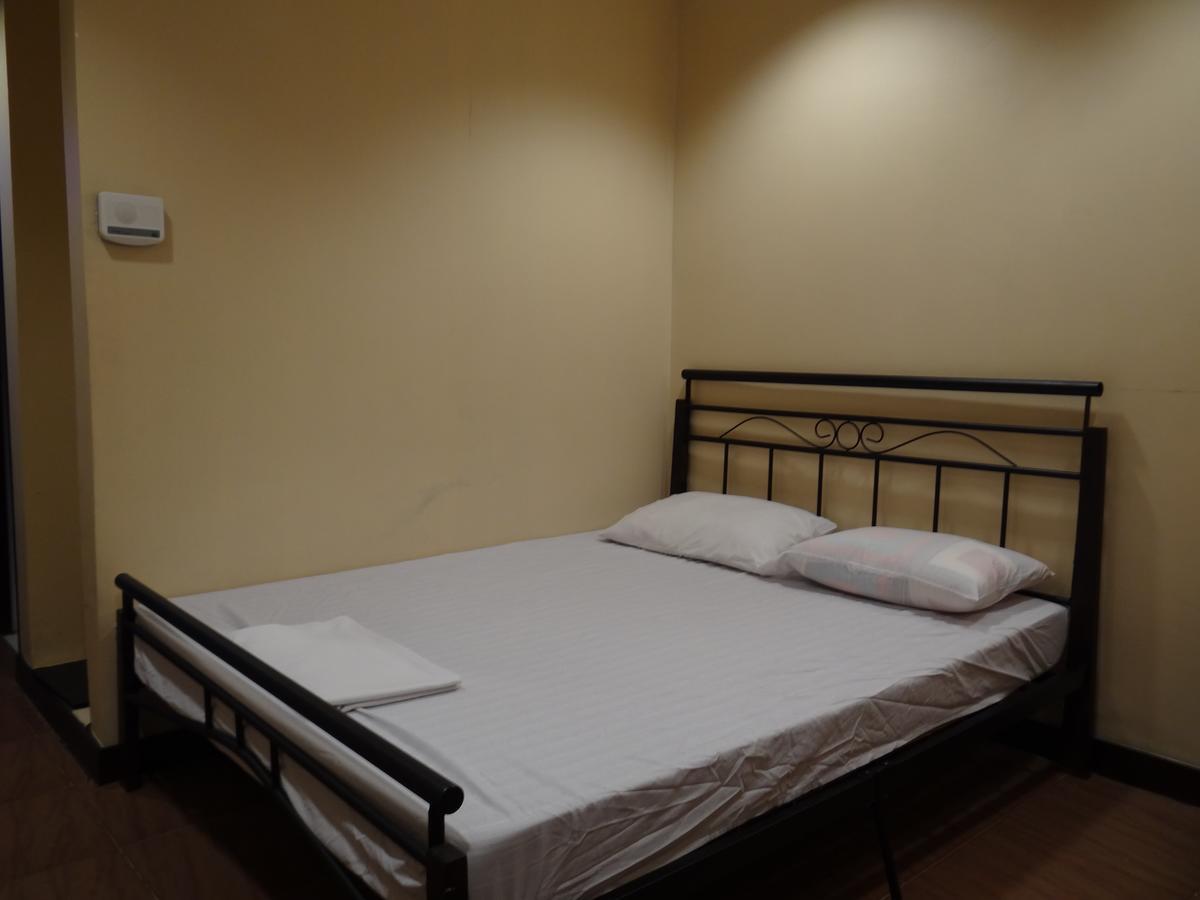 Elegance Guesthouse Pasay Buitenkant foto