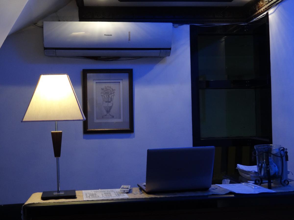 Elegance Guesthouse Pasay Buitenkant foto